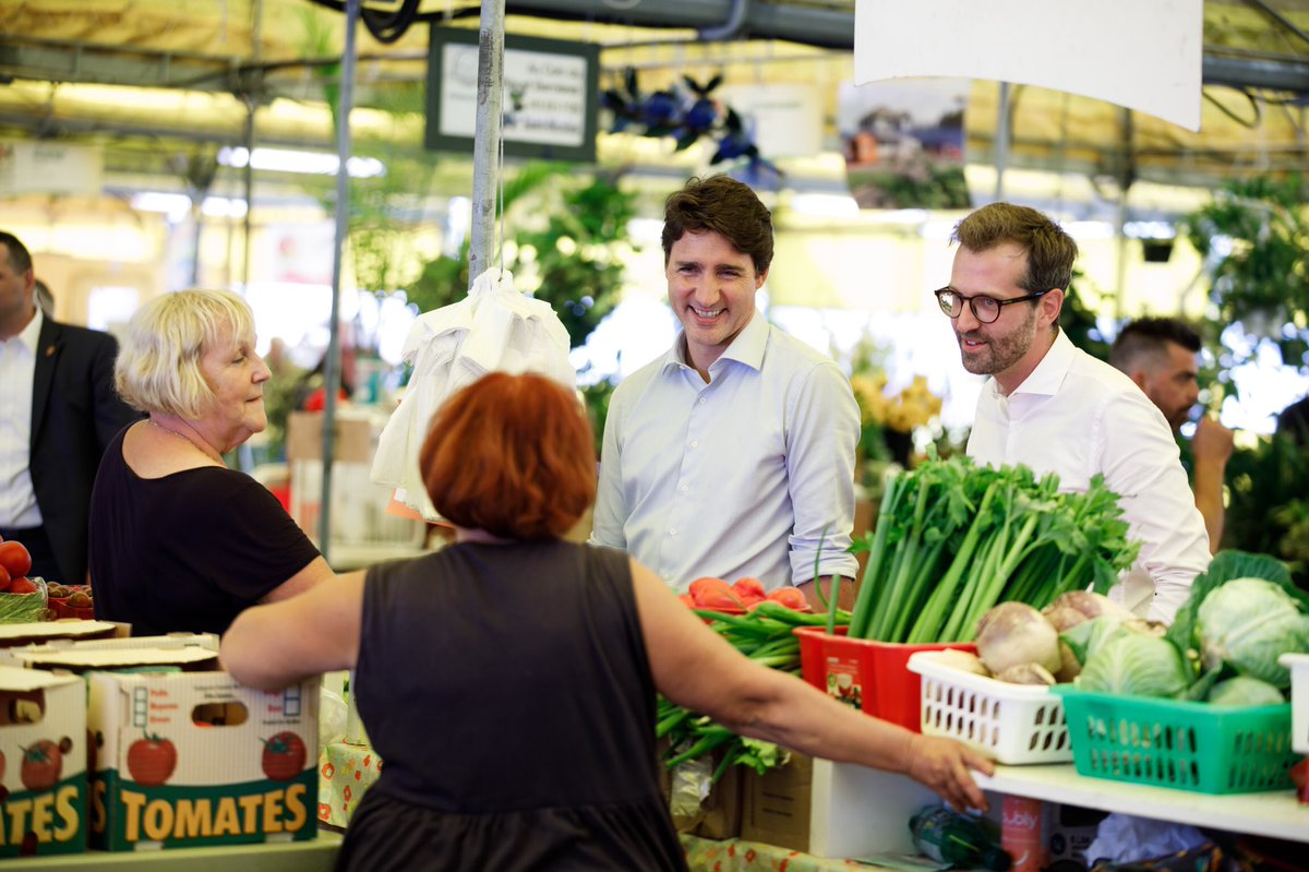 <u>Query</u>: The 23rd Canadian prime minister shopping for fresh groceries at the market<br>
      <u>Named Entity</u>: Justin Trudeau